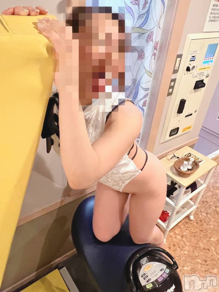 柏崎デリヘル(デリヘルカシワザキ)の2022年7月12日お店速報「りくちゃん☆独占出勤♡」