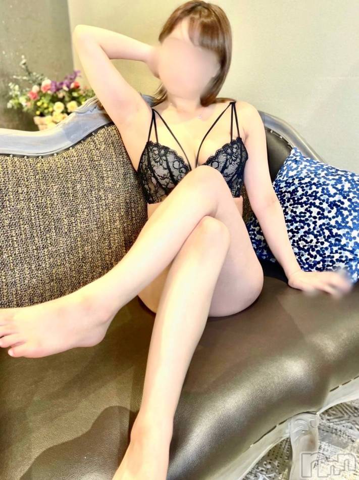 柏崎デリヘル(デリヘルカシワザキ)の2022年12月4日お店速報「大人気嬢うたちゃん、あすかちゃん出勤」