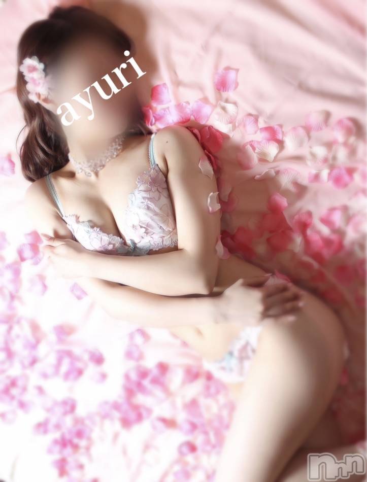 柏崎デリヘル(デリヘルカシワザキ)の2023年4月3日お店速報「エチエチお兄様方へ　　現在の予約情報　21:30❤　　」