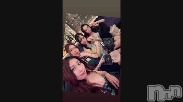 とも「本日遅出勤🙏😅😅」