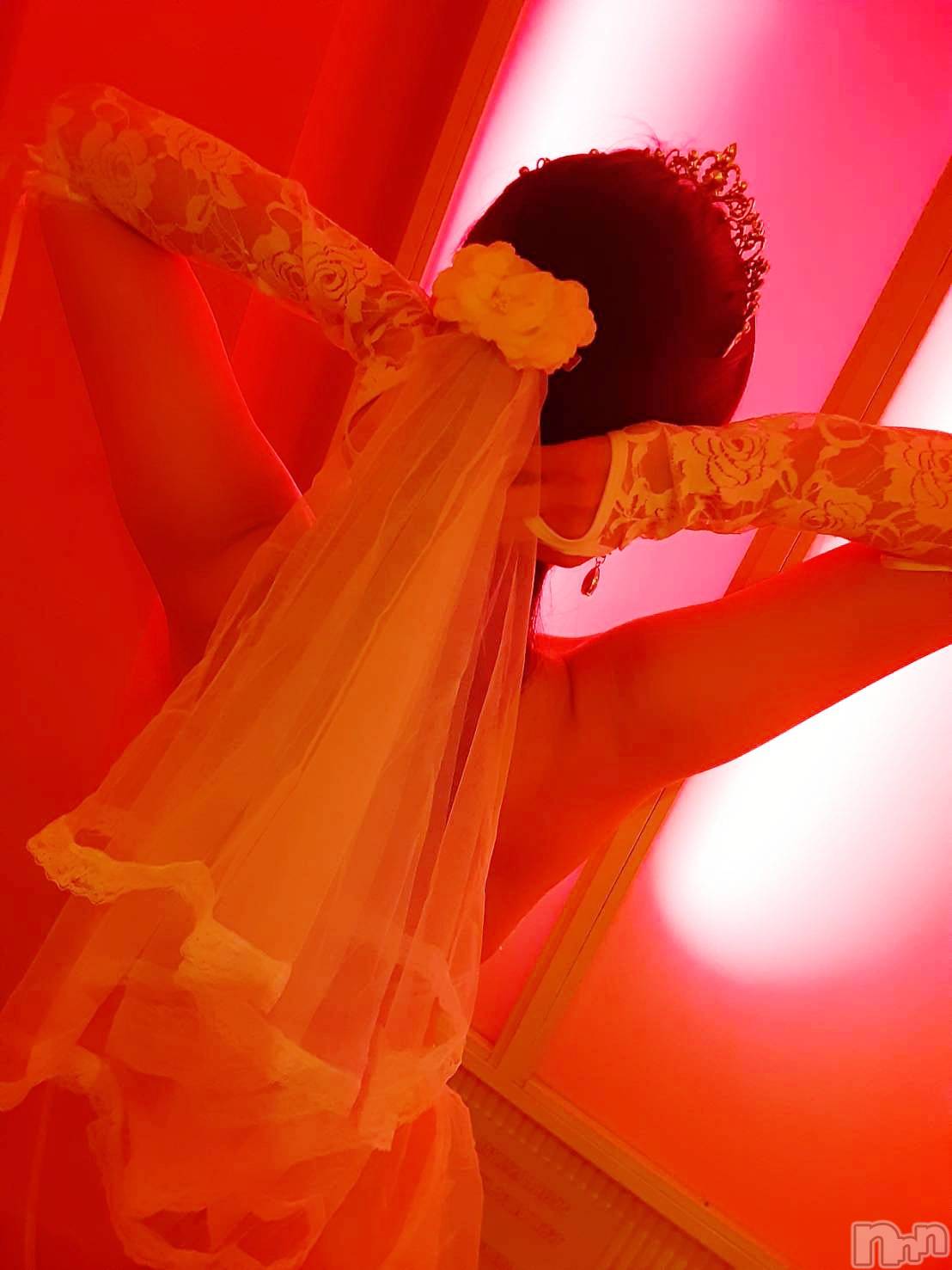 三条デリヘルまぐろさんいらっしゃ～い！-出稼ぎ0！地元の痴女専門店-(マグロサンイラッシャ～イ)ゆり(35)の2025年11月18日写メブログ「どこで出したい？」