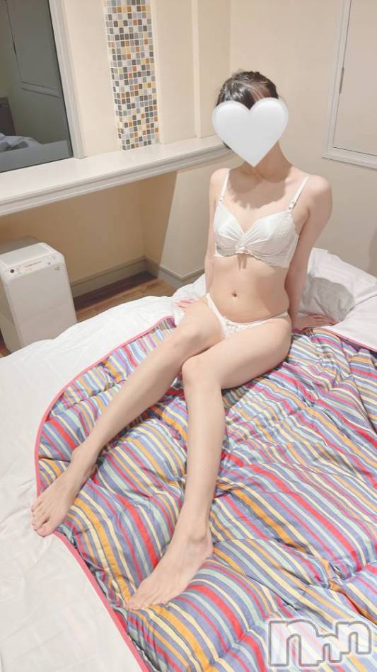 新潟デリヘルの2026年7月24日お店速報「暑いけどもっとアツいエチエチが待っているロリカワすず遊ぼ」