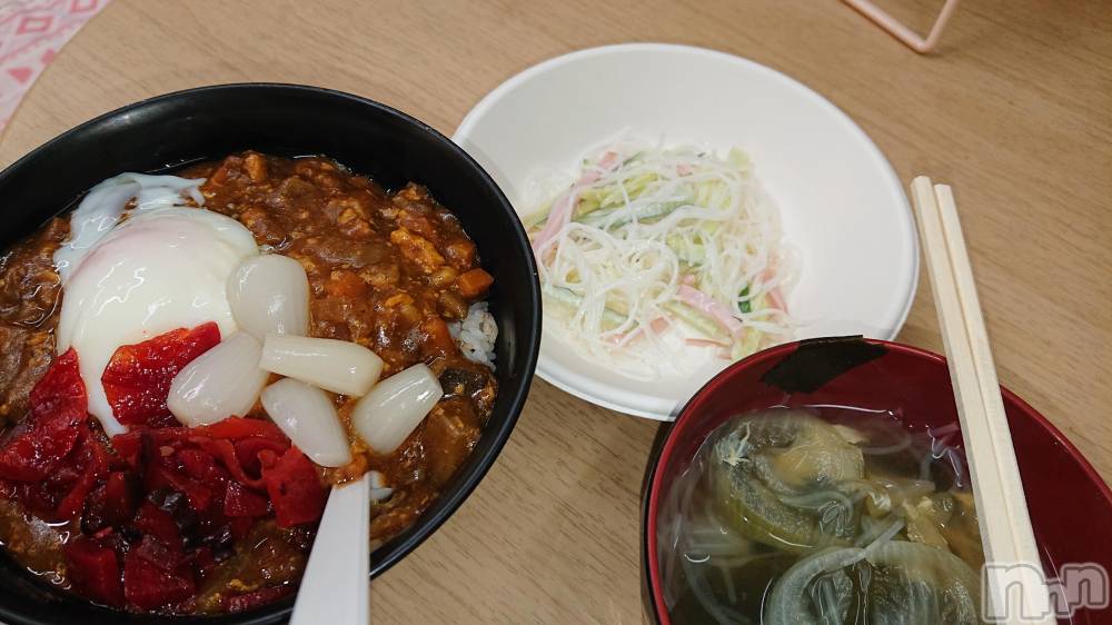 上越人妻デリヘルらぶ妻　～新潟の人妻が集う店～(ラブツマ) 【お得妻】渡辺かな★即尺◎(49)の11月25日写メブログ「今日のご飯🍚」