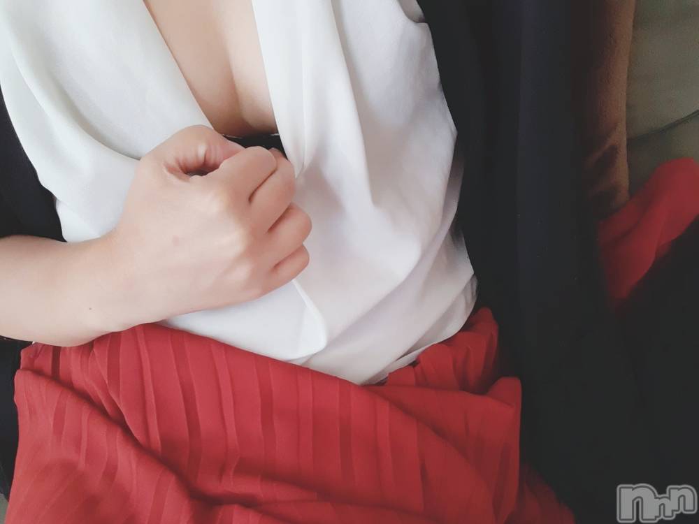 上越人妻デリヘルらぶ妻　～新潟の人妻が集う店～(ラブツマ) 【お得妻】渡辺かな★即尺◎(49)の10月8日写メブログ「敏感さん……好き♡」