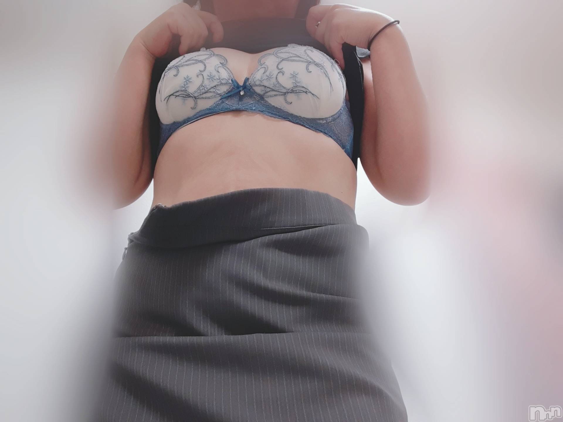 上越人妻デリヘルらぶ妻　～新潟の人妻が集う店～(ラブツマ)【お得妻】渡辺かな★即尺◎(49)の2024年9月5日写メブログ「今月は、取り敢えず…2日だけ…」