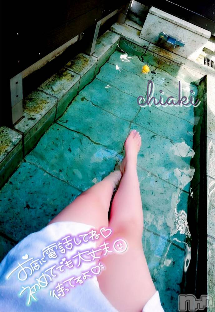 新潟デリヘルMinx(ミンクス) 千明(28)の12月24日写メブログ「🌹*゜赤いバラ柄 & 𝐻𝑎𝑝𝑝𝑦  𝑏𝑖𝑟𝑡ℎ𝑑𝑎𝑦 🥂」