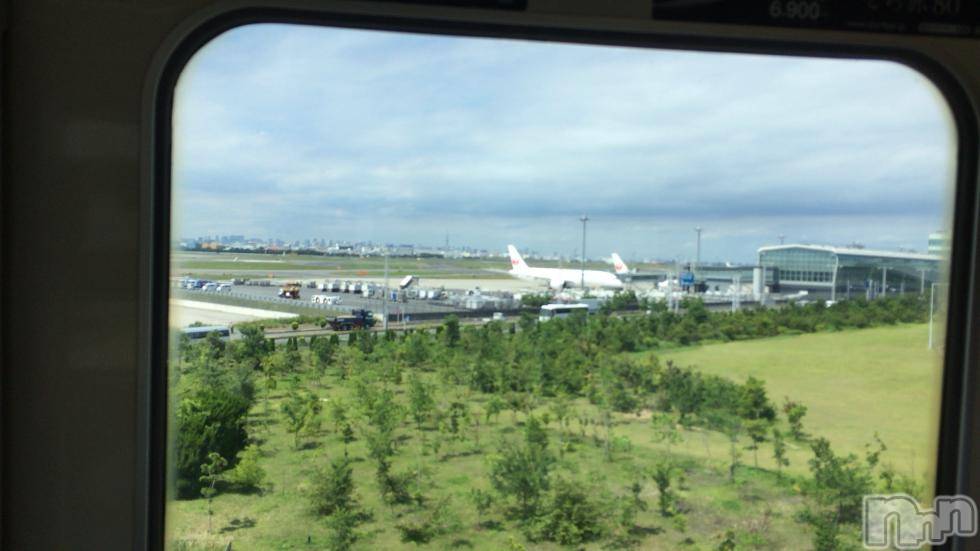 上越デリヘル上越風俗出張アロママッサージ(ジョウエツフウゾクシュッチョウアロママッサージ) 沖縄★しずく(27)の6月14日写メブログ「わ～い。羽田に着きましたー！！」