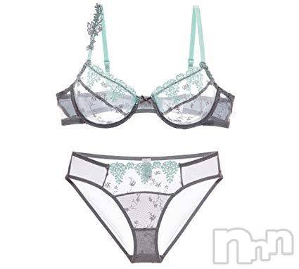 上越デリヘル上越風俗出張アロママッサージ(ジョウエツフウゾクシュッチョウアロママッサージ) しおん★(35)の4月14日写メブログ「ブラジャー VS パンティ」