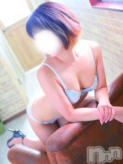 松本発人妻デリヘル(マツモトヒトヅマタイ)の2025年8月18日お店速報「【割引アリ！】本日のオススメ人妻情報」