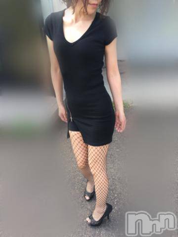 新潟人妻デリヘル新潟人妻　2nd Wife(セカンドワイフ)さき奥様(46)の2021年1月26日写メブログ「薄着で(≧▽≦)」