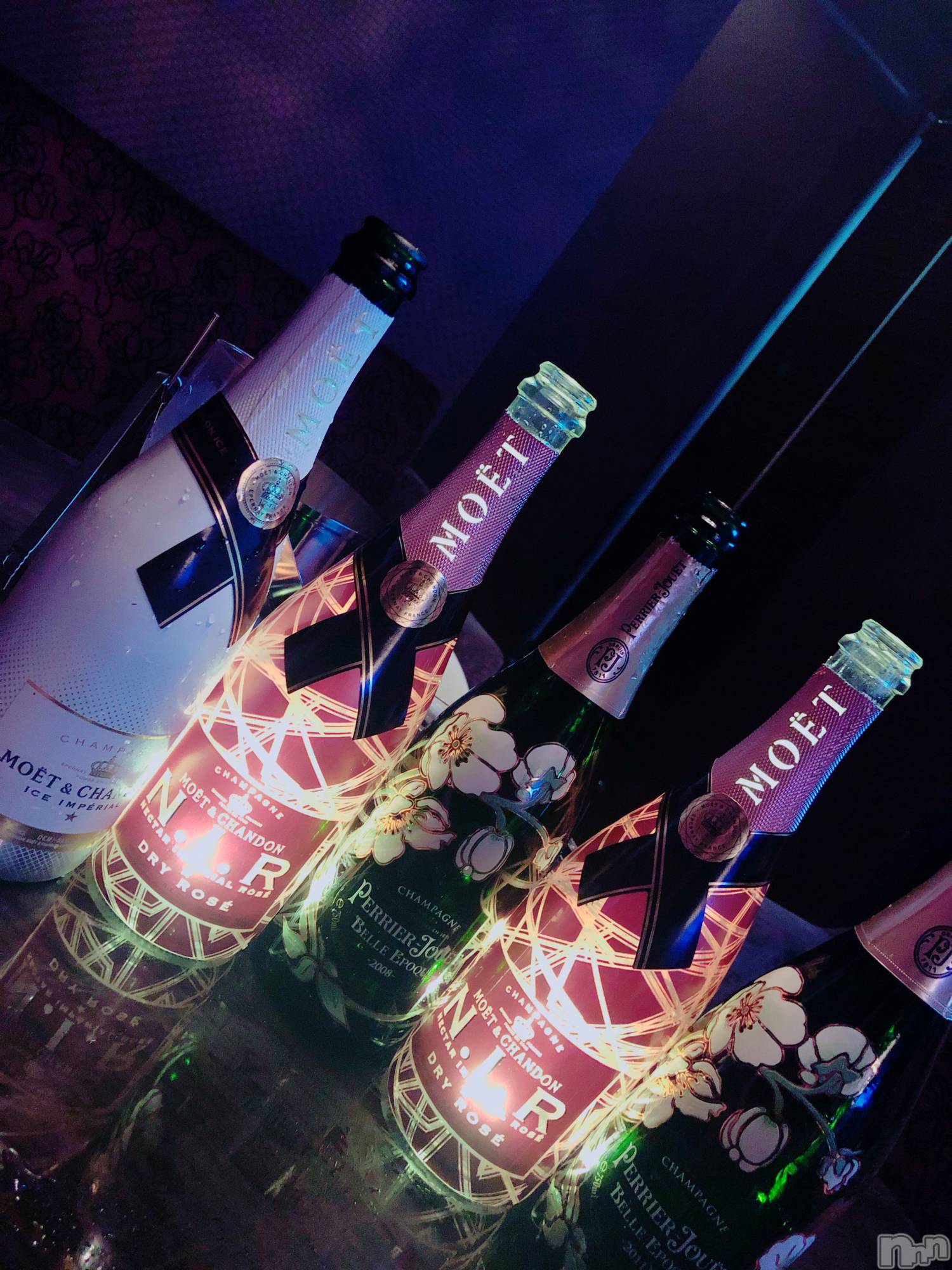 ܱХ顦club Eight(֡) 2019ǯ426ֿ̥֥