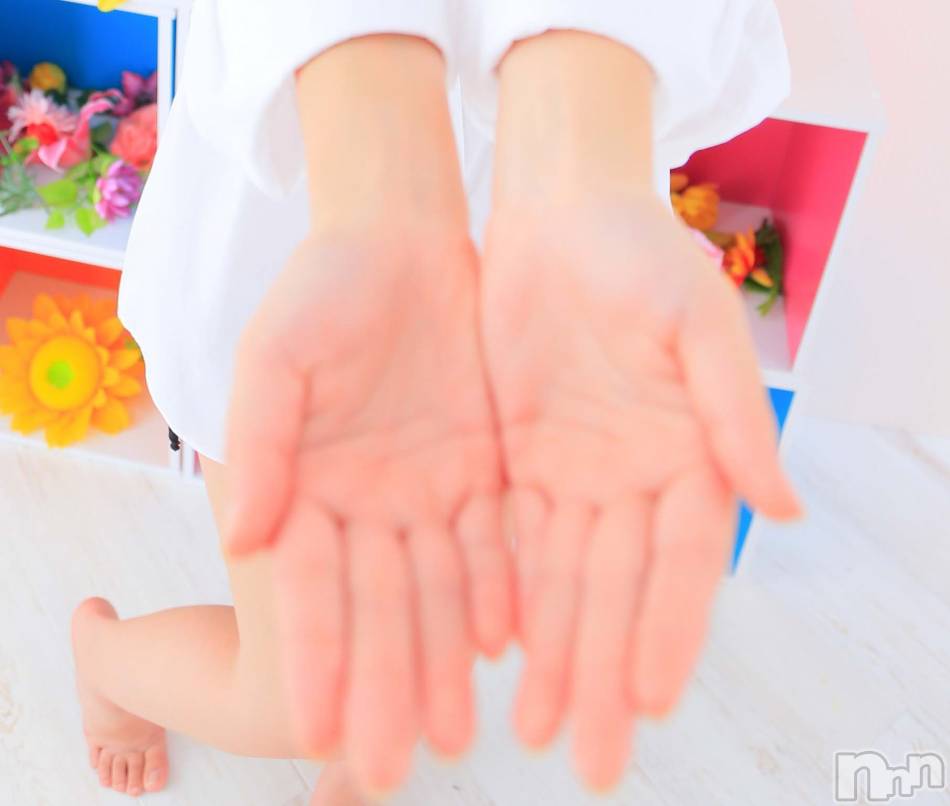 長岡デリヘル(ナガオカシソウゴウデリヘルカラー)の2020年4月3日お店速報「緊急入店20時～！！他にも新人ちゃん多数出勤中！！」