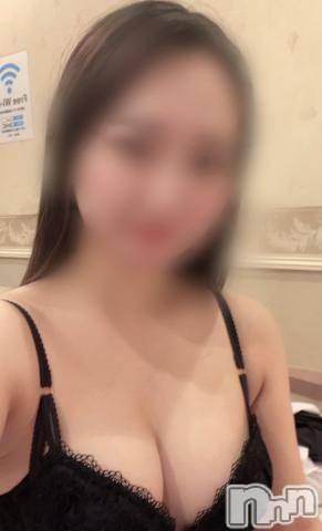 長岡デリヘル(ナガオカシソウゴウデリヘルカラー)の2021年10月19日お店速報「手コキでスッキリ♡美女に囲まれて♡」