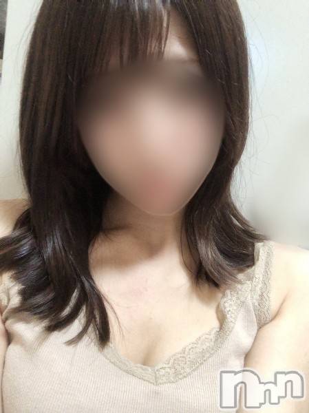 長岡デリヘル(ナガオカシソウゴウデリヘルカラー)の2022年8月28日お店速報「【超オススメ！！】新人ちゃん2名初出勤　早い者勝ちです！」