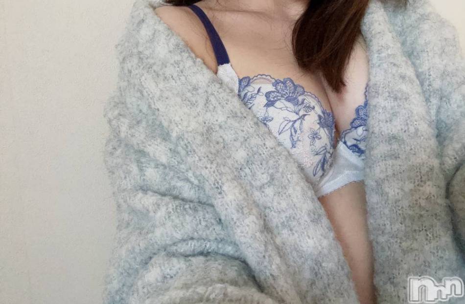 長岡デリヘル(ナガオカシソウゴウデリヘルカラー)の2024年2月13日お店速報「連休明け女の子と会って癒されましょ💕」