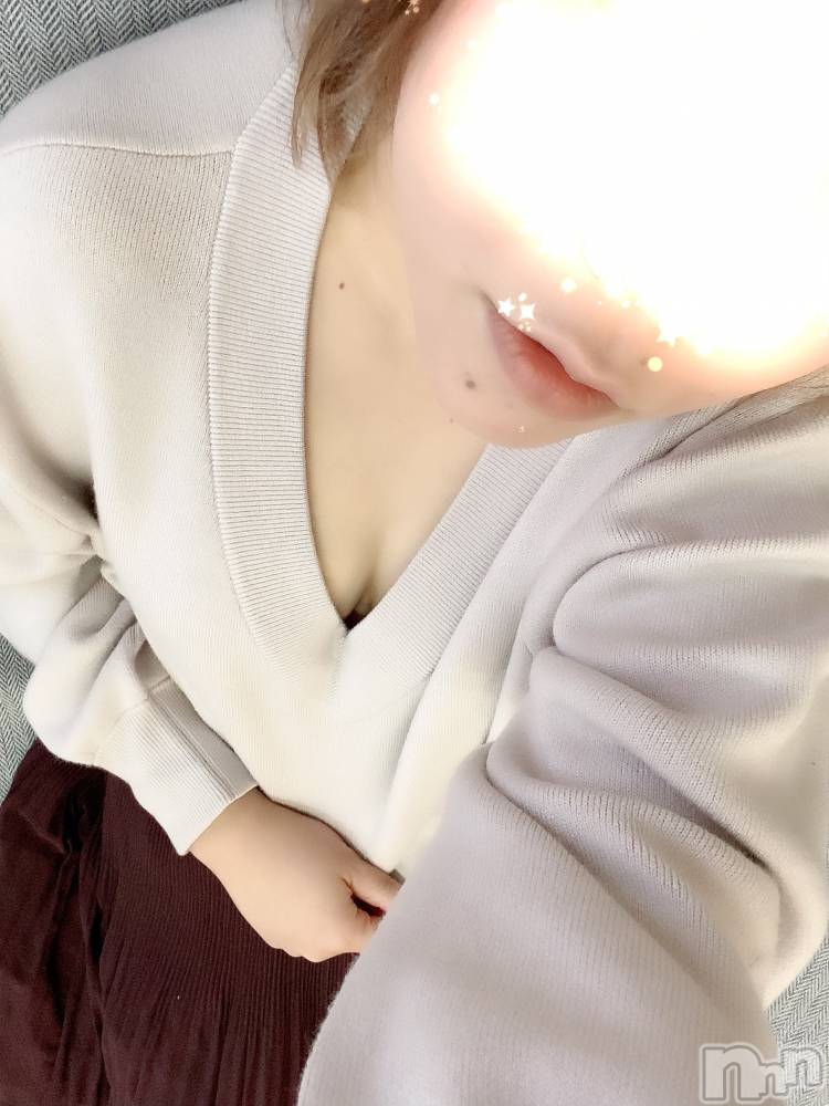 上越人妻デリヘルらぶ妻　～新潟の人妻が集う店～(ラブツマ) 永田ゆうこ★舌技に自信アリ♪(38)の10月24日写メブログ「事務所ついたんぬ。」