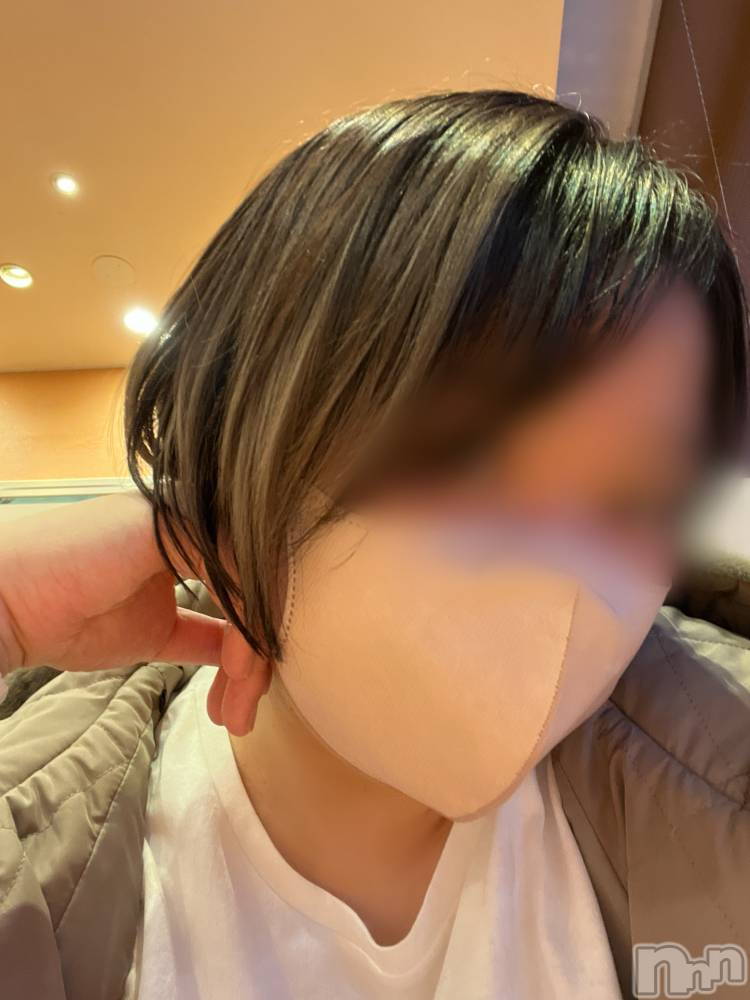 上越人妻デリヘルらぶ妻　～新潟の人妻が集う店～(ラブツマ) 永田ゆうこ★舌技に自信アリ♪(38)の11月8日写メブログ「ちょっと変えたの～。」