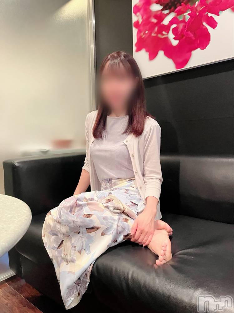 新潟人妻デリヘル人妻楼　新潟店(ヒトヅマロウ　ニイガタテン) 美鈴(37)の6月18日写メブログ「お誘い待ってます♡」