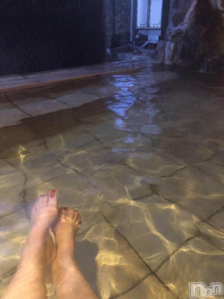 上越デリヘル上越最安値！奥様Deli急便(ジョウエツサイヤスネ！オクサマデリキュウビン) 限定レア出勤 はるか(42)の4月6日写メブログ「はーい?♂?」