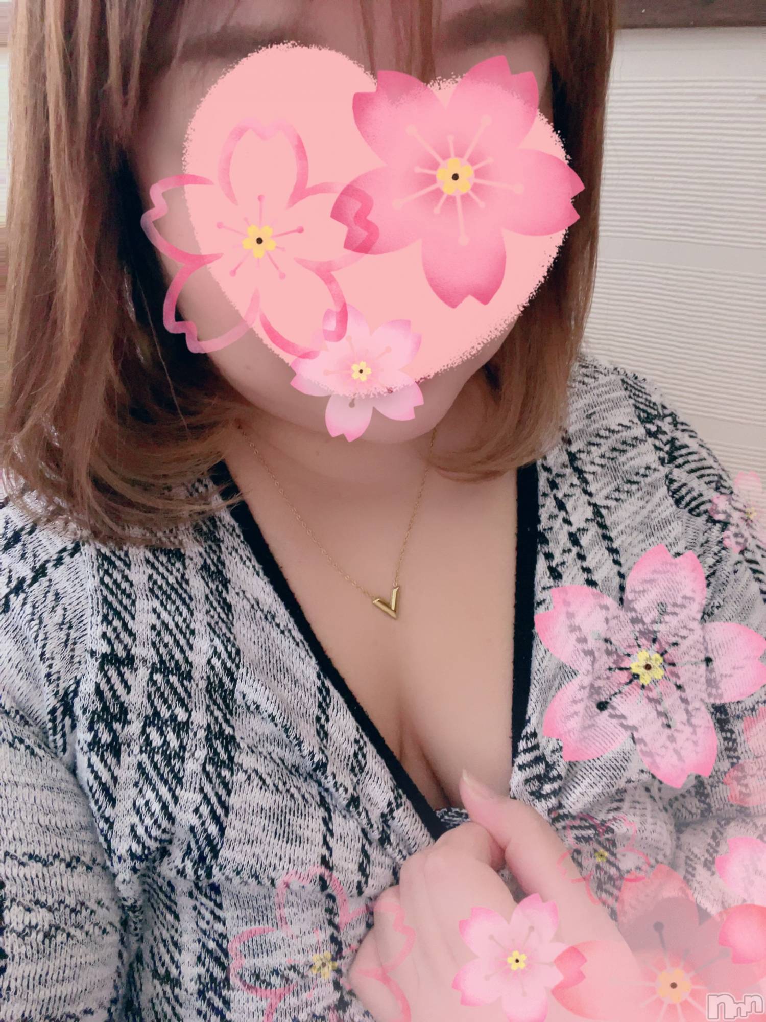 上越デリヘル上越最安値！奥様Deli急便(ジョウエツサイヤスネ！オクサマデリキュウビン)限定レア出勤 はるか(42)の2026年2月23日写メブログ「なんで？」