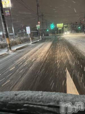 上越デリヘル 上越最安値！奥様Deli急便(ジョウエツサイヤスネ！オクサマデリキュウビン) 限定レア出勤 はるか(42)の12月25日写メブログ「雪」