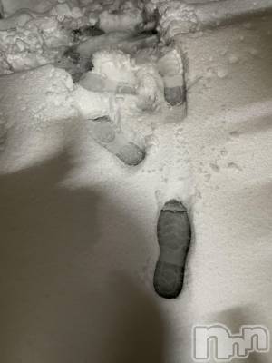 上越デリヘル 上越最安値！奥様Deli急便(ジョウエツサイヤスネ！オクサマデリキュウビン) 限定レア出勤 はるか(42)の12月22日写メブログ「雪」