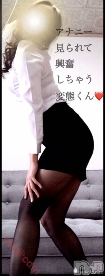 ソファーで果てちゃう悪い子。