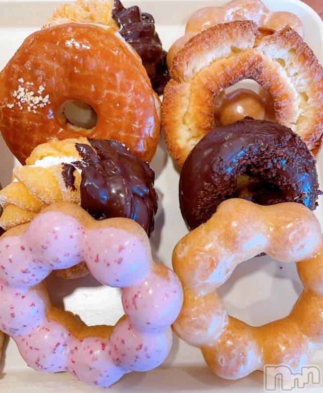 長岡デリヘルMimi(ミミ) チョコ【SPアドバイザー】(24)の5月17日写メブログ「甘いものは【罪】だ🥲🌺💞」