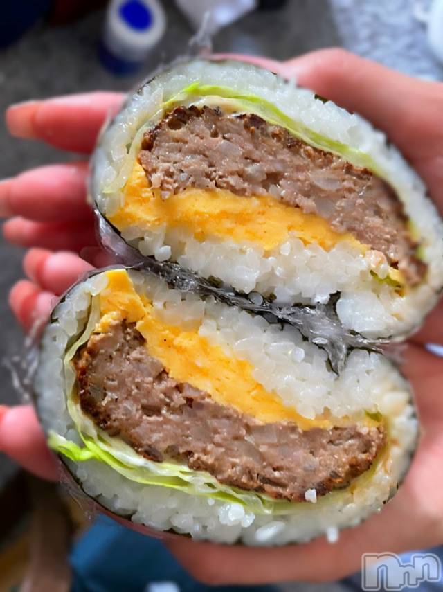 長岡デリヘルMimi(ミミ) チョコ【SPアドバイザー】(24)の6月11日写メブログ「朝ご飯はお弁当で、おにぎり×ハンバーグ🥰💖」