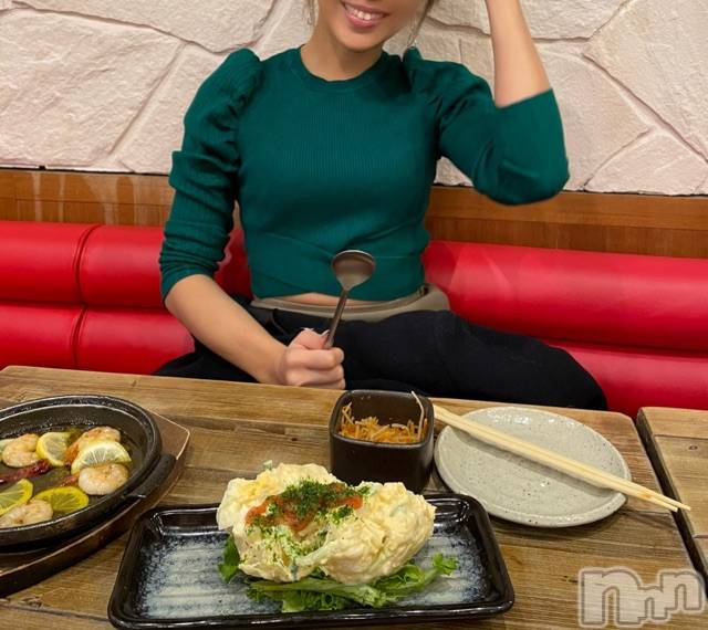 長岡デリヘルMimi(ミミ) チョコ【SPアドバイザー】(24)の11月15日写メブログ「真夜中の居酒屋🤣🌹笑」