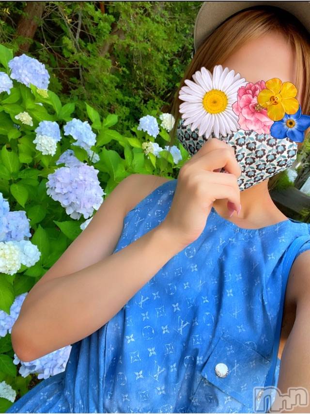 長岡デリヘルMimi(ミミ) チョコ【SPアドバイザー】(24)の4月30日写メブログ「4月LAST🫶☘️だねっ☺🍑」