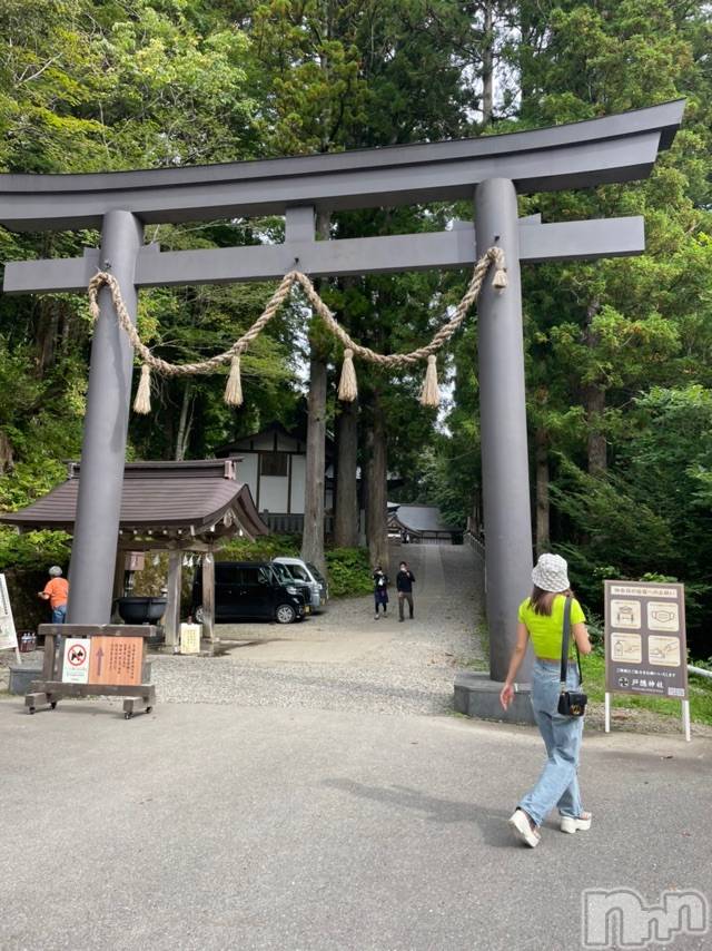 長岡デリヘルMimi(ミミ) チョコ【SPアドバイザー】(24)の10月19日写メブログ「戸隠神社⛩へ親友と💞」