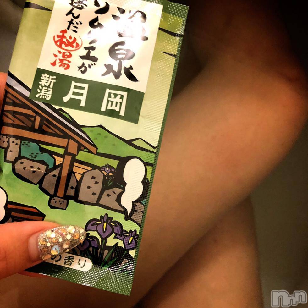 長岡デリヘルMimi(ミミ)チョコ【SPアドバイザー】(24)の2018年10月16日写メブログ「＊入浴剤セットの中の・・ひとつに♡＊」