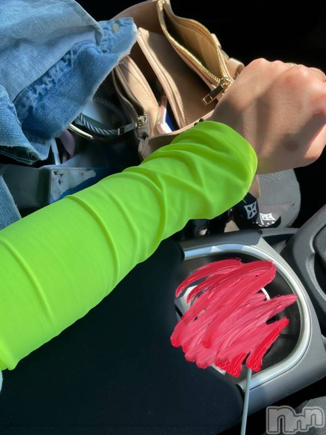 長岡デリヘルMimi(ミミ)チョコ【SPアドバイザー】(24)の2021年5月11日写メブログ「蛍光すぎ←な服」