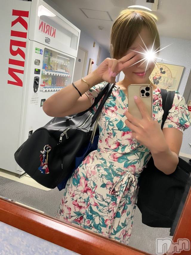 長岡デリヘルMimi(ミミ)チョコ【SPアドバイザー】(24)の2021年7月30日写メブログ「出勤しましたああああああ🧏‍♂️🥤」