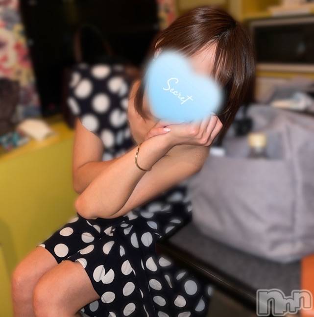 長岡デリヘルMimi(ミミ)チョコ【SPアドバイザー】(24)の2022年8月22日写メブログ「↳📸（洋服も断捨離そろそろしなきゃなぁ😂💞）」