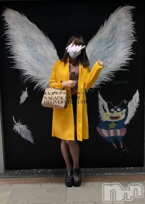 長岡デリヘル Mimi(ミミ) チョコ【SPアドバイザー】(24)の4月13日写メブログ「『珍しく、、チョコずキッチン🐕💞』」