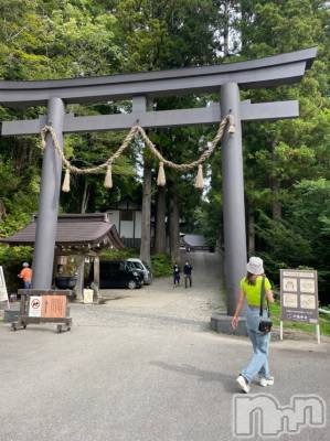 長岡デリヘル Mimi(ミミ) チョコ【SPアドバイザー】(24)の10月19日写メブログ「戸隠神社⛩へ親友と💞」