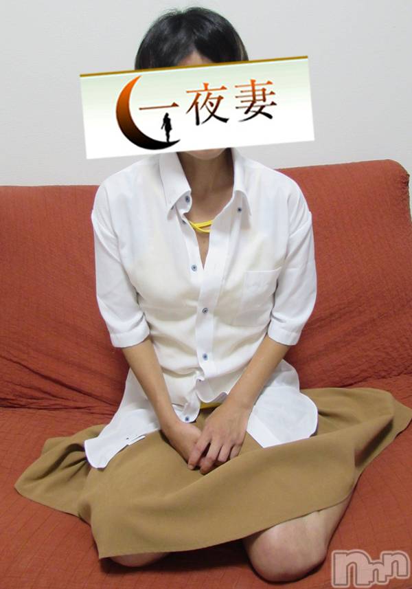 新潟人妻デリヘル(イチヤヅマ)の2020年8月11日お店速報「【体験せな奥様15時30分出勤！】清楚な人妻とリーズナブルに夢の時間を。」