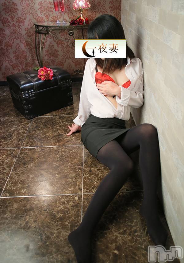 新潟人妻デリヘル(イチヤヅマ)の2020年8月18日お店速報「全奥様バイブ・ローター・コスプレ無料!! 一期一会を楽しんでください！」