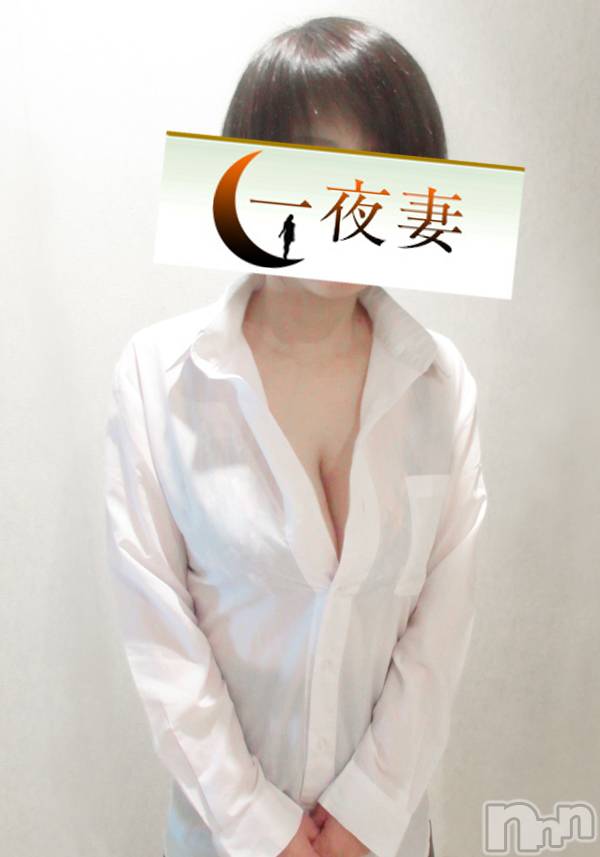 新潟人妻デリヘル(イチヤヅマ)の2021年9月4日お店速報「大人気Fカップさゆき奥様２０時出勤♪まだまだ予約可能です！！」