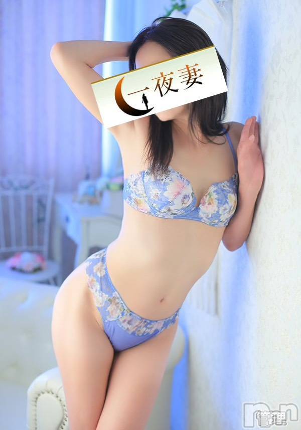 新潟人妻デリヘル(イチヤヅマ)の2022年1月8日お店速報「60分10000円からご案内可能！清楚な人妻とリーズナブルに夢の時間を。」
