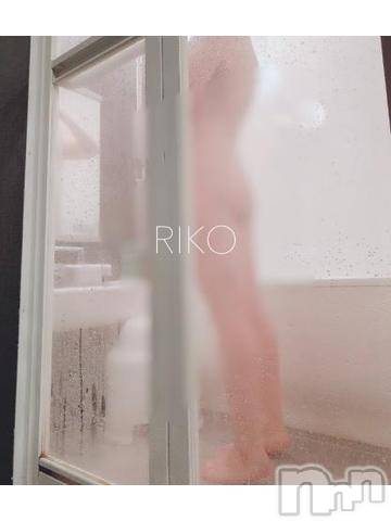 新潟人妻デリヘル一夜妻(イチヤヅマ)りこ/笑顔が素敵(34)の2023年6月16日写メブログ「出勤しましたー(最近ハマってる飲み物)」