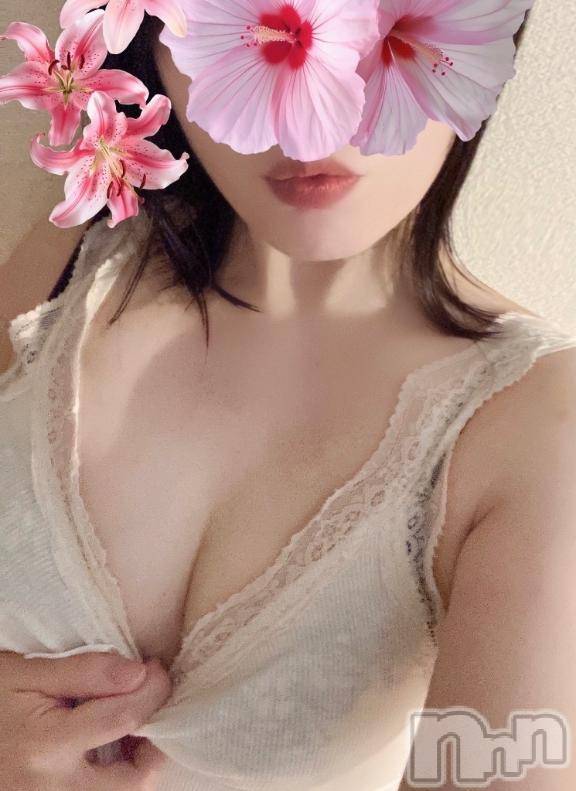 新潟人妻デリヘル一夜妻(イチヤヅマ) みやび(28)の5月31日写メブログ「あつい夜♡」
