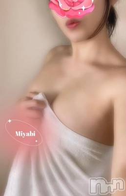 新潟人妻デリヘル 一夜妻(イチヤヅマ) みやび(28)の11月18日写メブログ「タイトルが1番難しい(笑)」