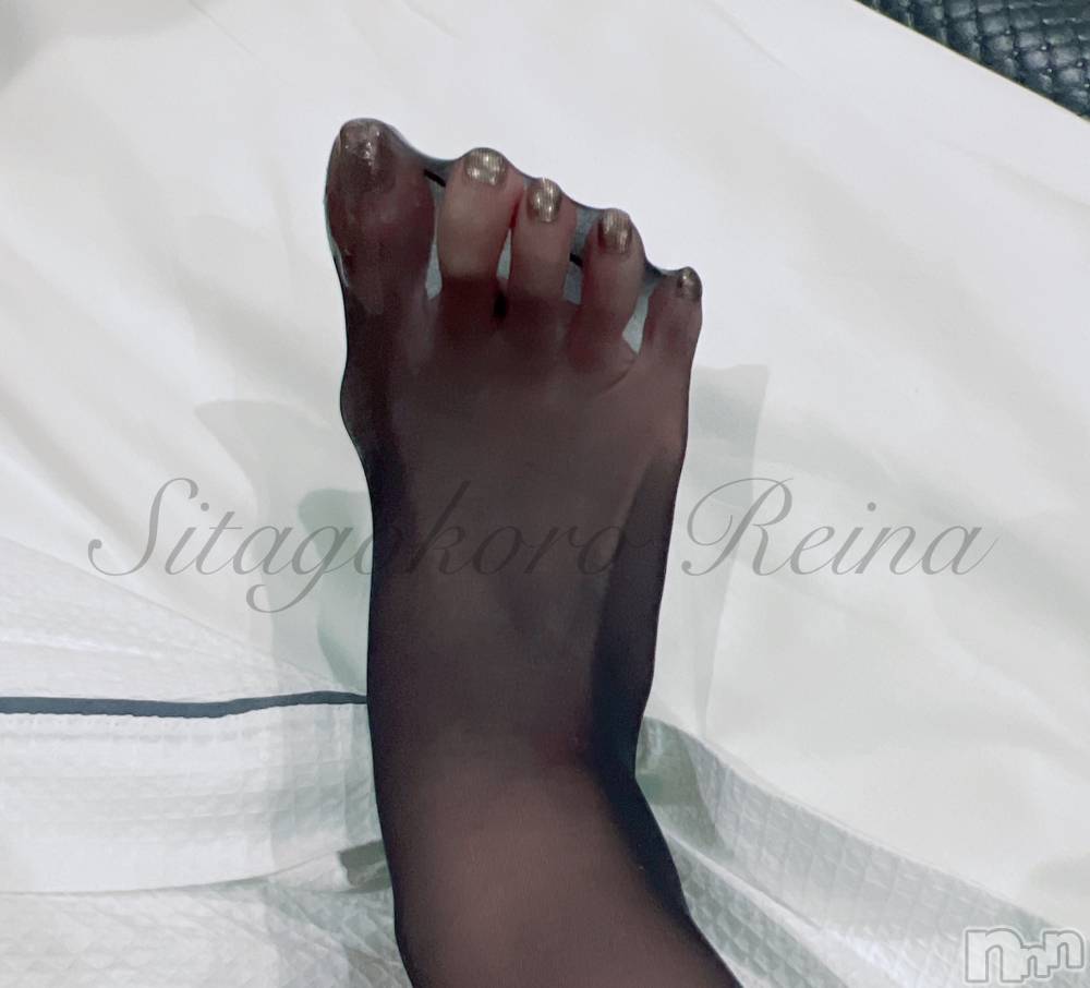 新潟デリヘル新潟人妻デリバリーヘルス 下心 ～したごころ～(シタゴコロ) れいな奥様(33)の1月6日写メブログ「この足に見覚えあったら多分私です。」