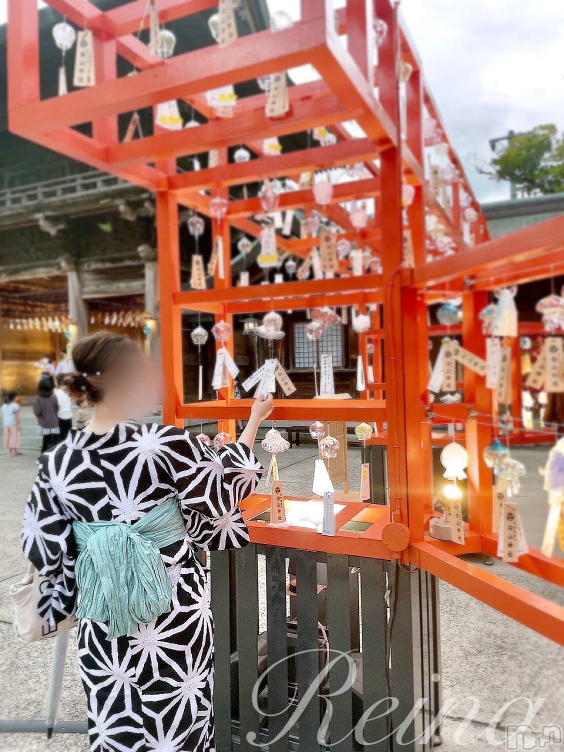 新潟人妻デリヘル一夜妻(イチヤヅマ)れいな/S嬢(31)の2024年8月2日写メブログ「夏だね～～🎐🩵」