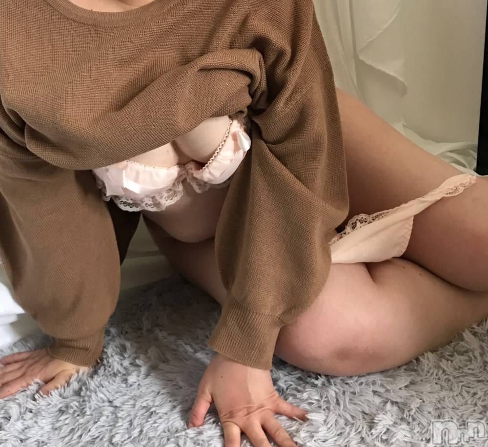 上越人妻デリヘルらぶ妻　～新潟の人妻が集う店～(ラブツマ) 小松えり★パイパン潮吹き(45)の11月3日写メブログ「おはようございます」