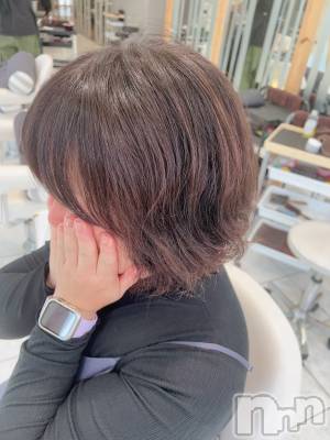 上越デリヘル らぶ妻　～新潟の人妻が集う店～(ラブツマ) 小松えり★パイパン潮吹き(45)の10月9日写メブログ「バッサリと」