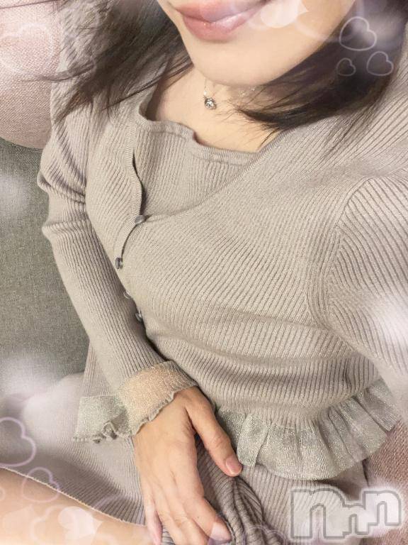 新潟ソープ不夜城(フヤジョウ) 友美(33)の3月1日写メブログ「出勤してます♡」